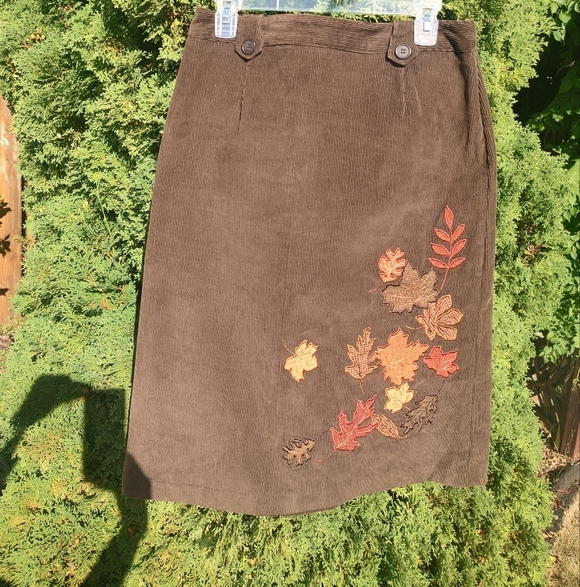 Norton Studio Size 10 Fall Leaves Corduroy Brown Skirt! - Picture 2 of 16